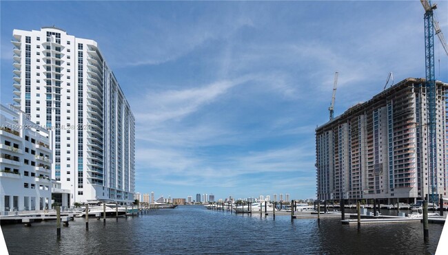 Building Photo - 17301 Biscayne Blvd