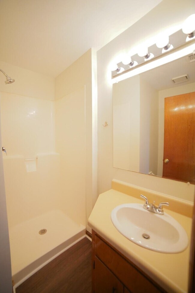 Building Photo - 1820 Nicklaus Dr