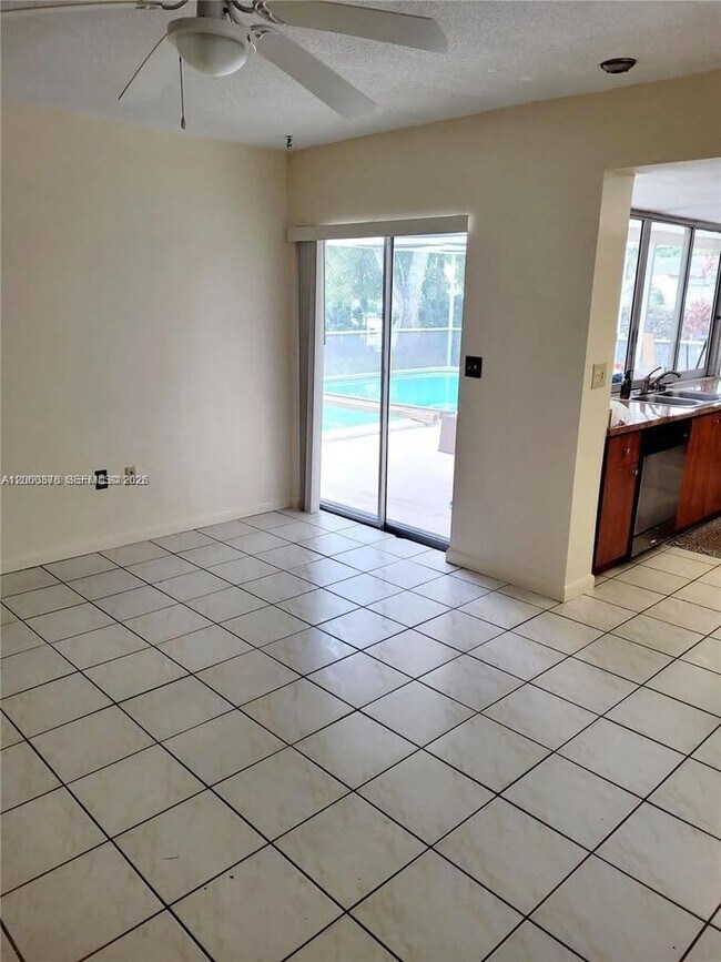 Building Photo - 7590 NW 20th Ct