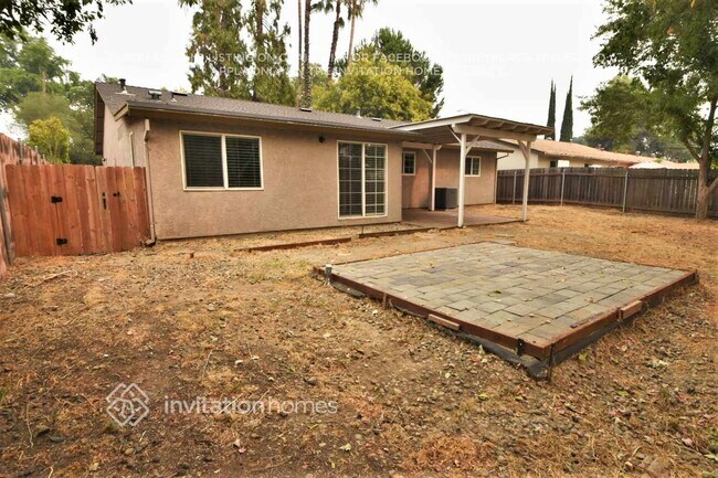 Building Photo - 13633 Fair Oaks Blvd