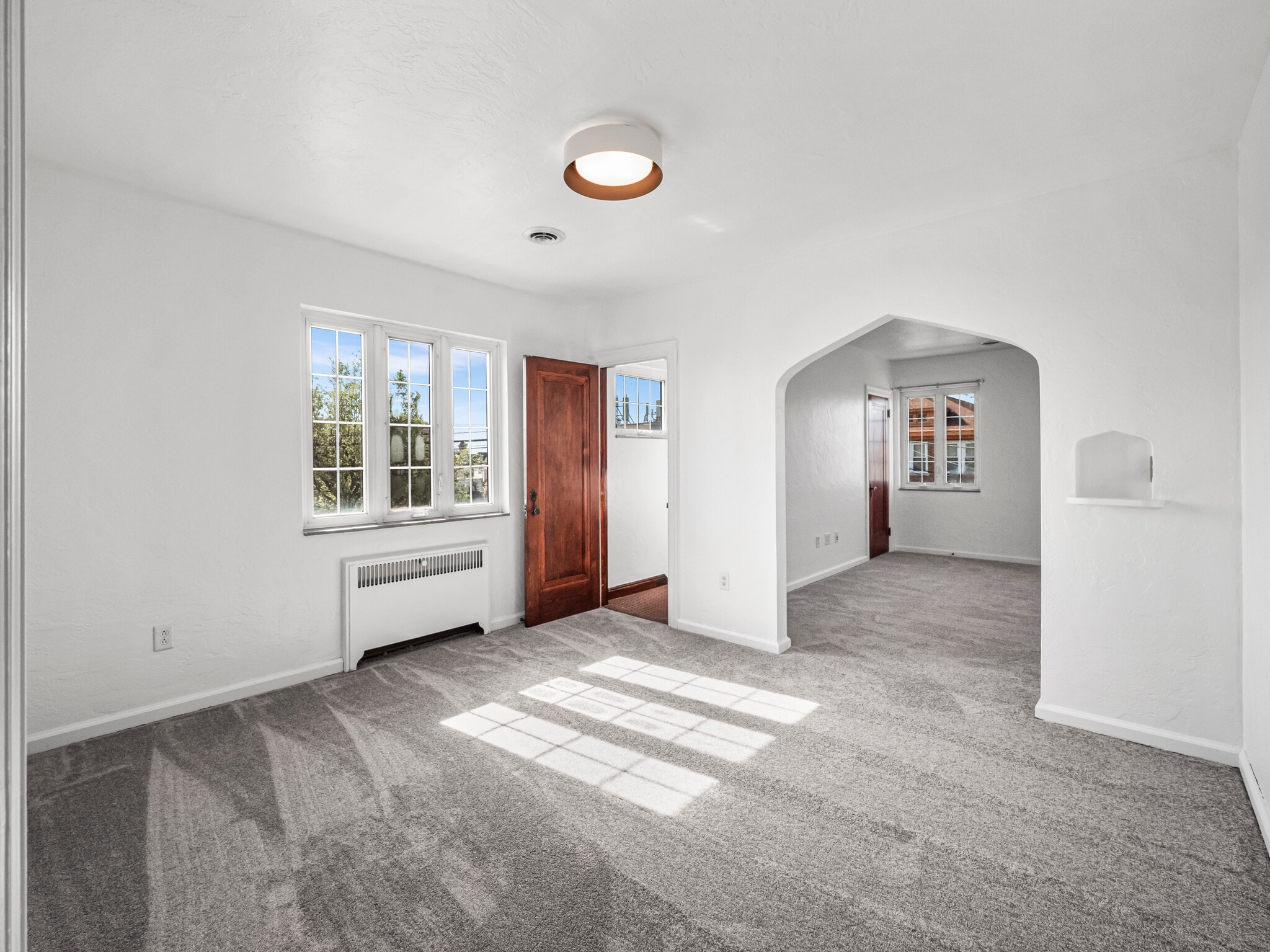 Building Photo - 433 Winterhill St