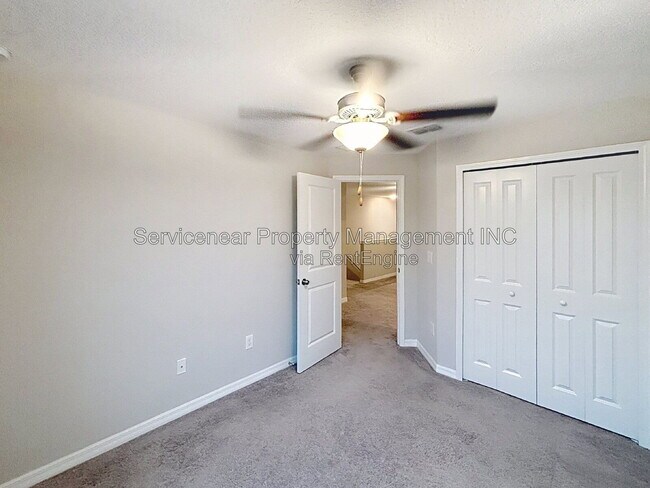 Building Photo - 9528 Pembrooke Pines Dr