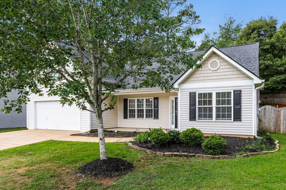 Building Photo - 225 Comet Ct