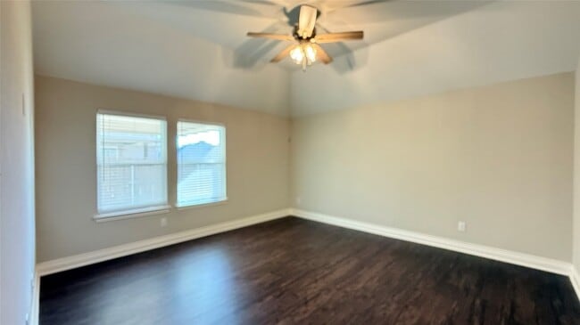 Building Photo - 701 Ransom Wy