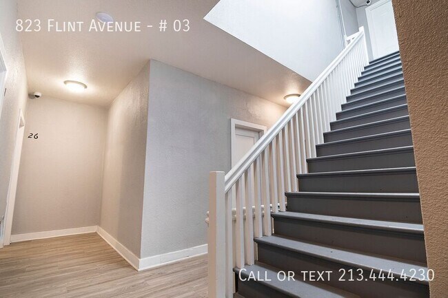 Building Photo - 823 N Flint Ave