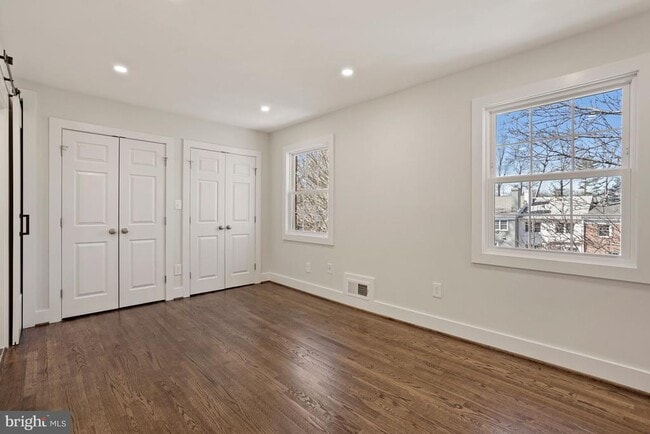 Building Photo - 1110 Wimbledon Dr
