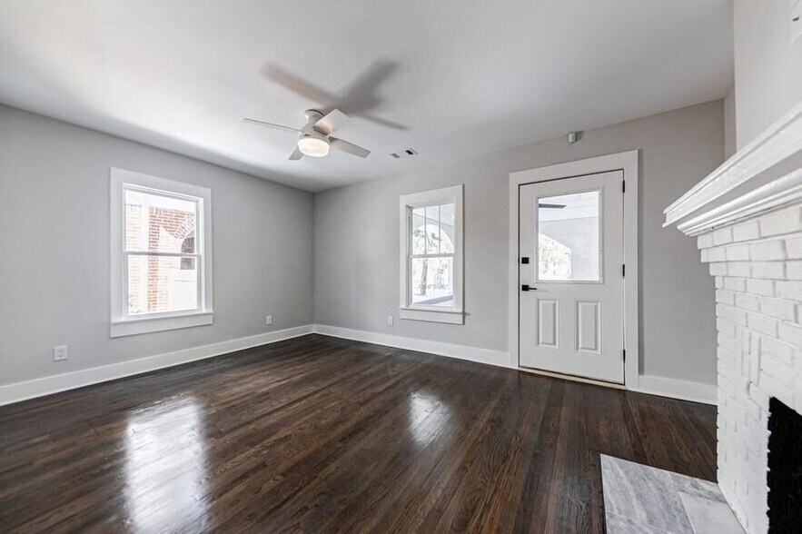 Bedroom 2 - 728 Pearce St SW