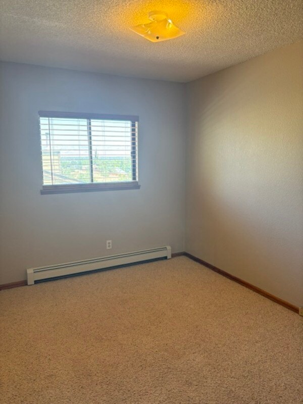 Building Photo - 2348 Rattlesnake Ct
