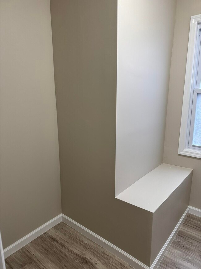 Building Photo - 7506 4th Ave