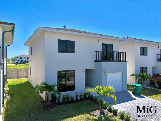 Building Photo - 1374 NW 1st St