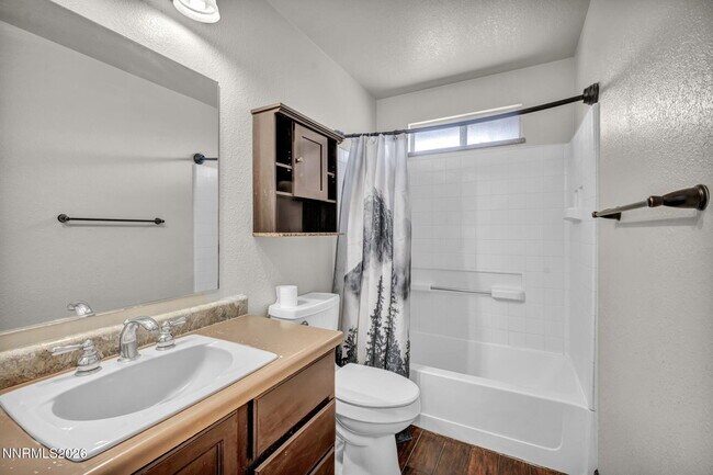Building Photo - 17575 Parrot Dr