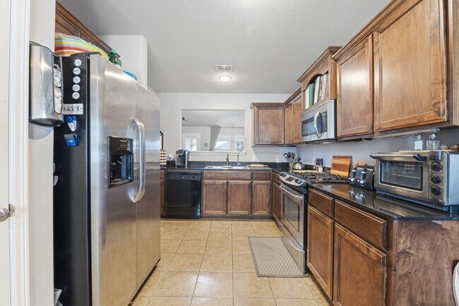 Building Photo - 15208 E 108th Pl N