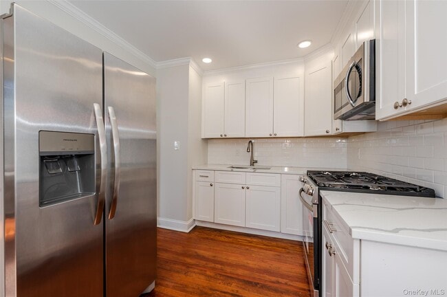 Building Photo - 162 W Windsor Pkwy