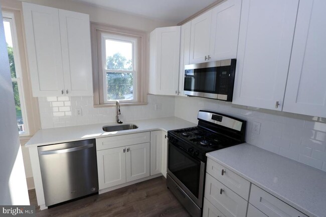Building Photo - 314 Huntingdon Pike