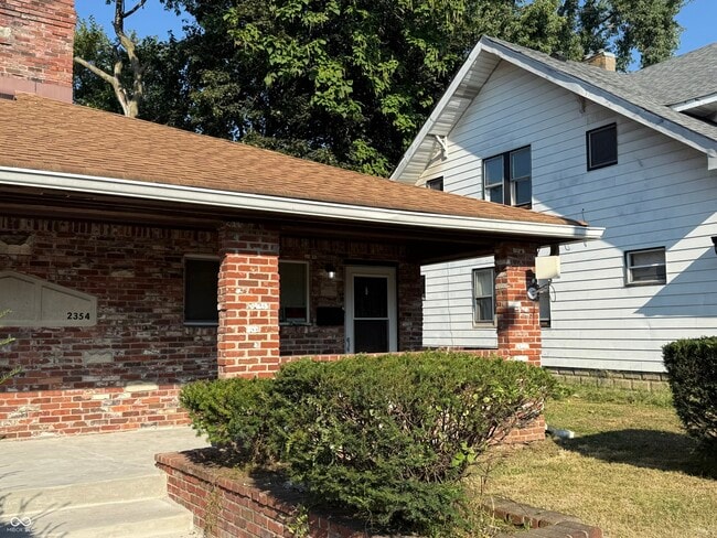 Building Photo - 2354 Shelby St