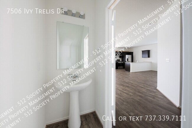 Building Photo - 7506 Ivy Trellis Trl