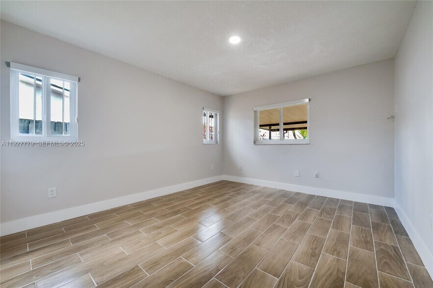 Building Photo - 8952 SW 10th Ter