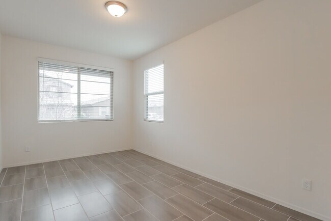 Building Photo - 10775 W Embrey Dr