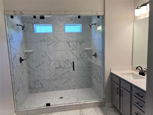 Building Photo - 4733 Cypress Pk Dr