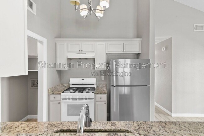 Building Photo - 3110 Oak Rock