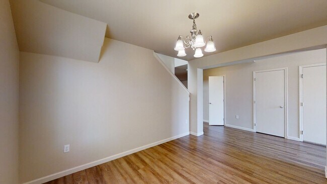 Building Photo - Clean Home with Lots of space ready to be your Home!