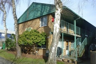 Building Photo - Birch Tree Apartments