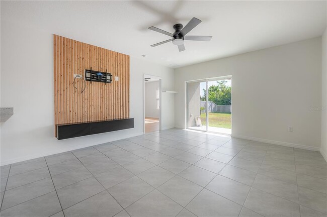Building Photo - 17042 Oval Rum Dr