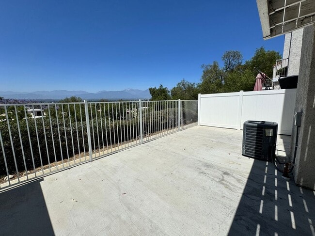 Building Photo - 13216 Pinnacle Ct