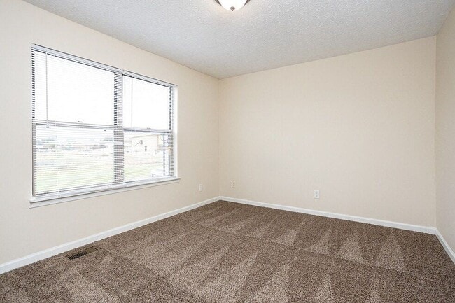 Building Photo - 5591 Rustling Way Ln