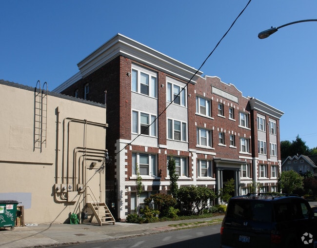 Building Photo - Silvian Apartments