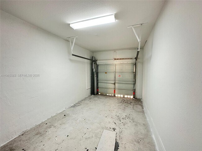 Building Photo - 7988 SW 165th Ct