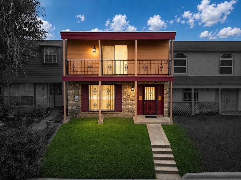 Building Photo - 6612 Spring Manor St