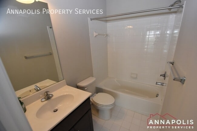 Building Photo - 133 Lejeune Way