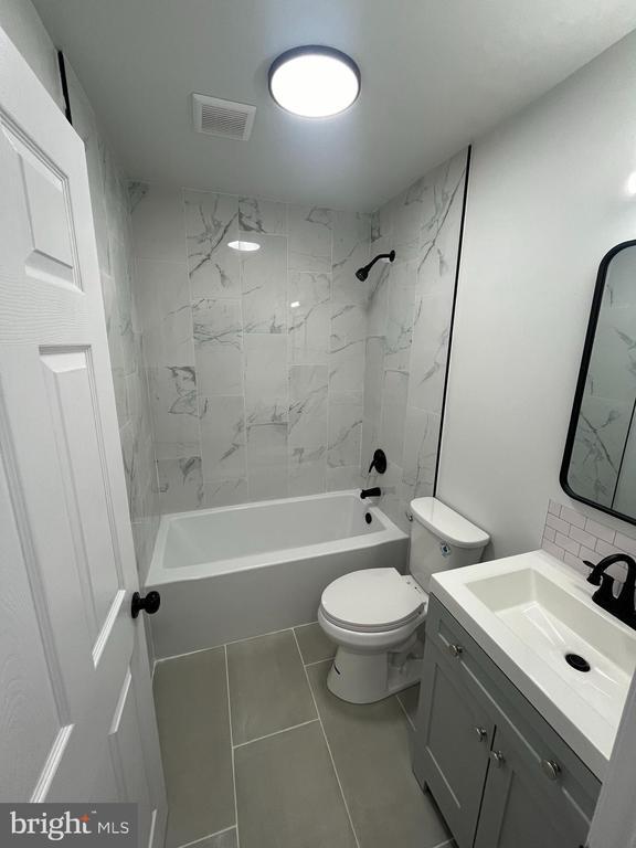 Building Photo - 23 Mimosa Ln