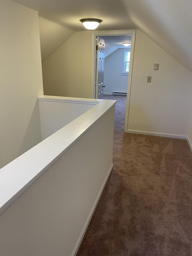 Building Photo - 406 Hammond St