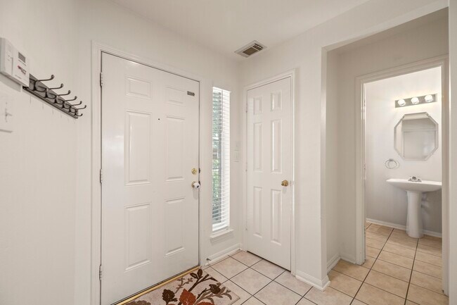 Building Photo - 12202 Mardi Gras Dr