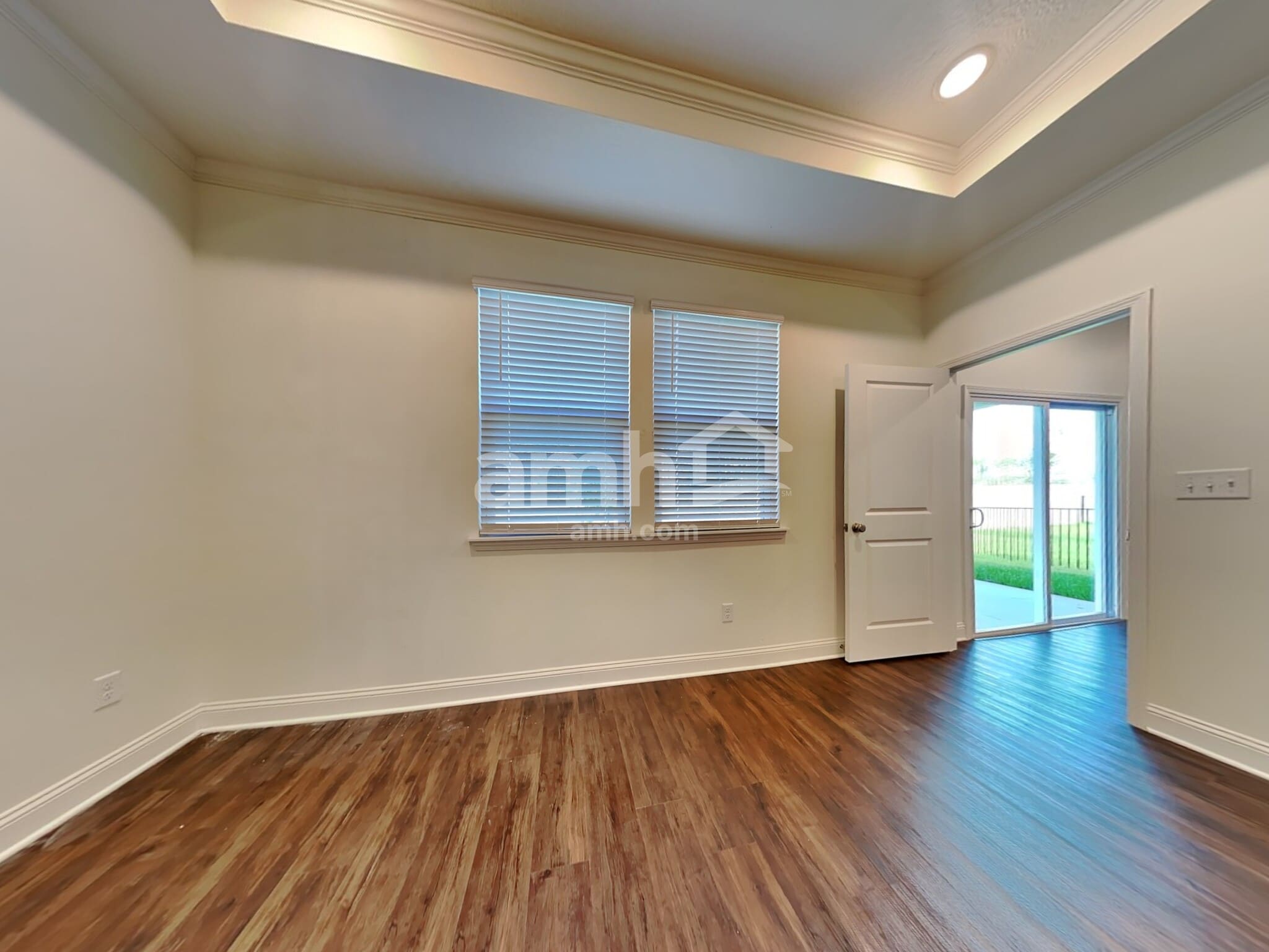 Building Photo - 551 Onate Cir