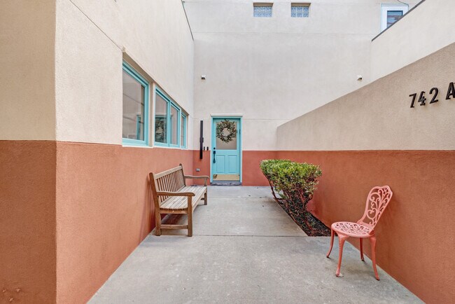 Building Photo - 742 Tenacity Dr