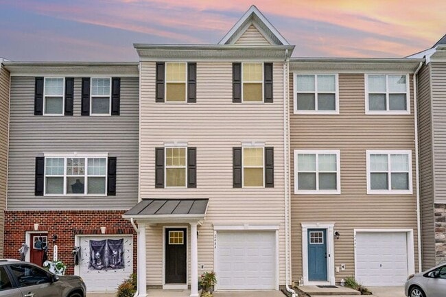 Primary Photo - 2444 Drake Ln