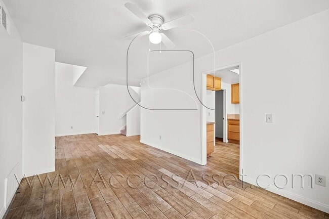 Building Photo - Two-Story Condo with Private Yard in Lake Elsinore