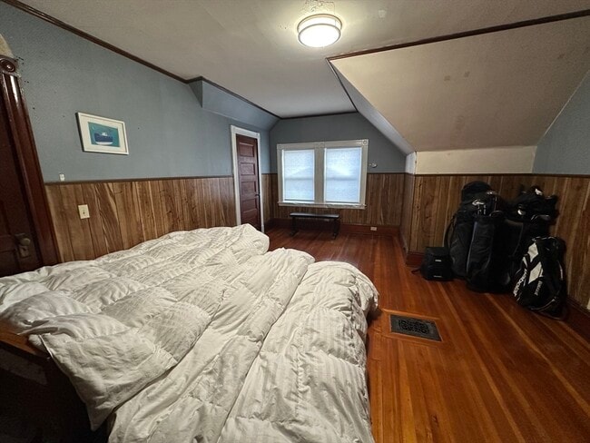 Building Photo - 58 Grace St