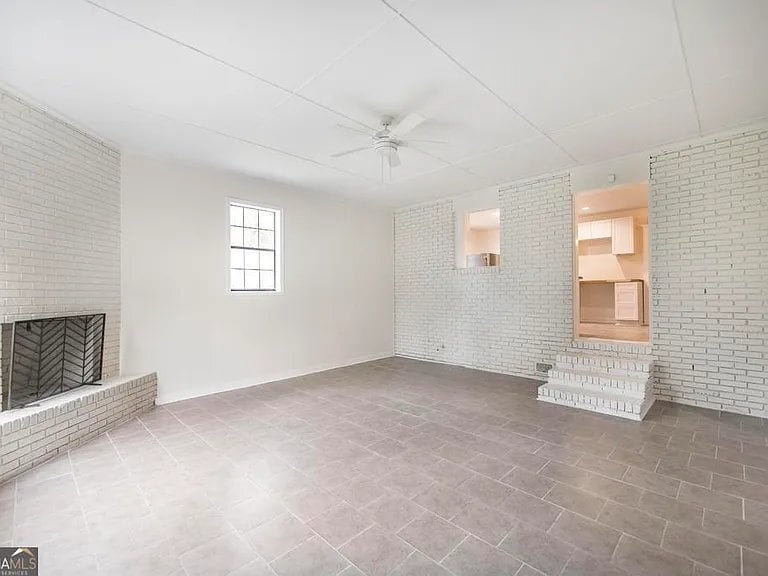 Building Photo - 201 Sherman St