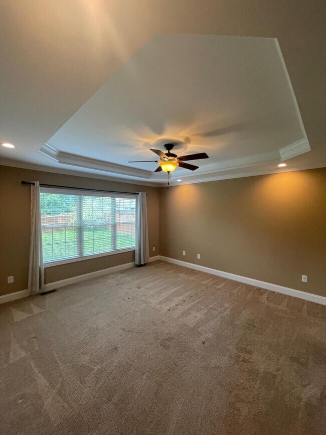 Building Photo - 1568 Sweet Clover Pk