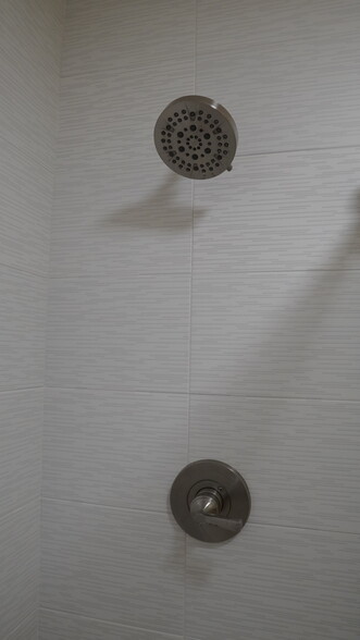 New bathroom - 10343 Azuaga Street