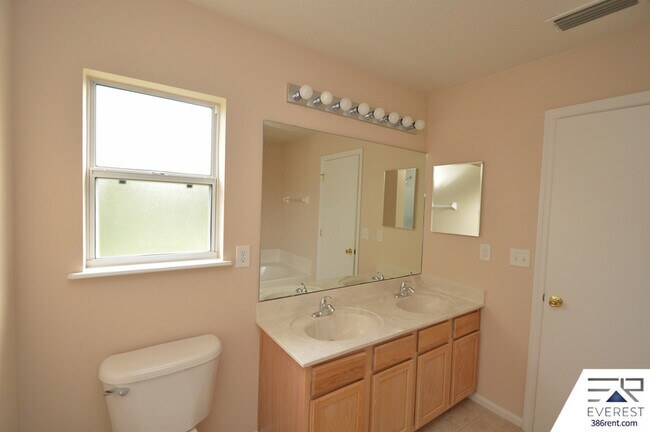 Building Photo - 38 Russo Dr