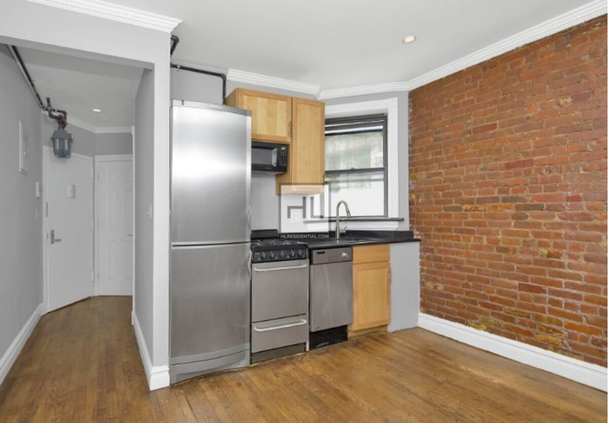 Building Photo - East 23rd Street