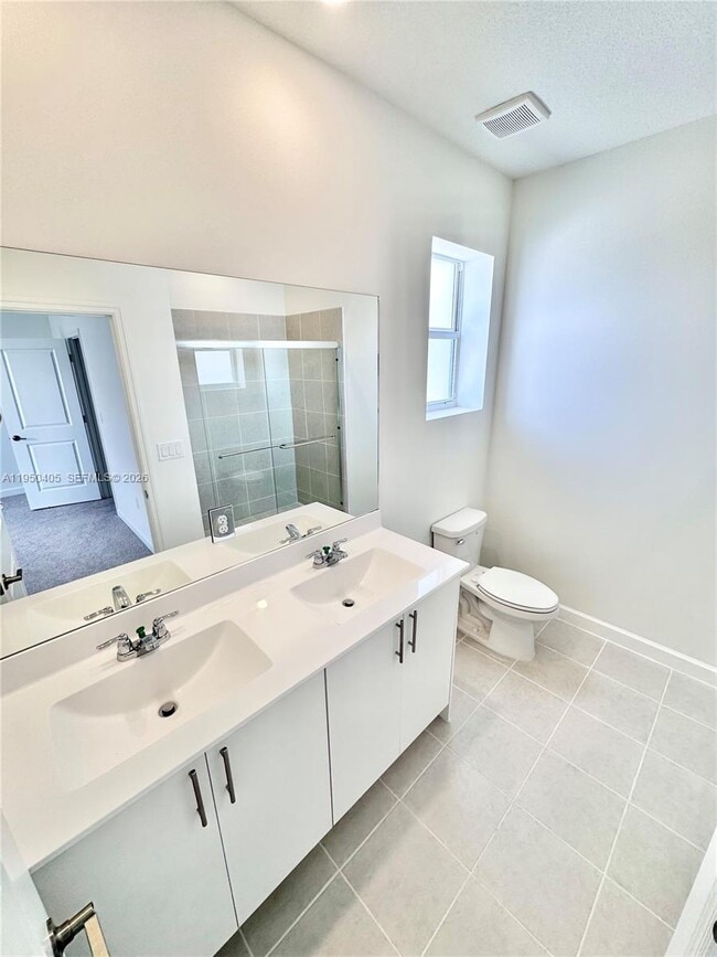 Building Photo - 191 SE 11th St