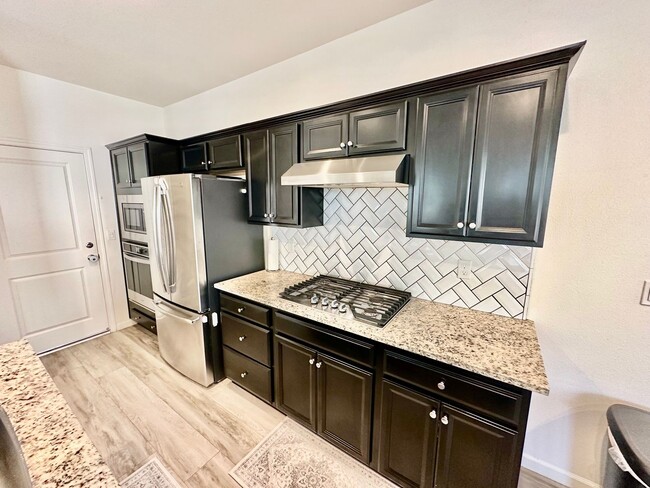 Building Photo - Newly Built 3/2.5 Bonadelle Home in Riverstone Community