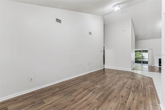 Building Photo - 7206 Ridgeport Dr