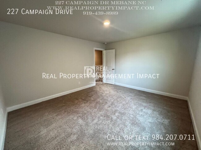 Building Photo - 227 Campaign Dr